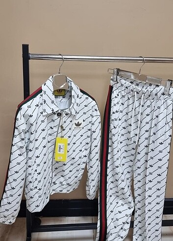 Diğer Gucci eşofman takımı