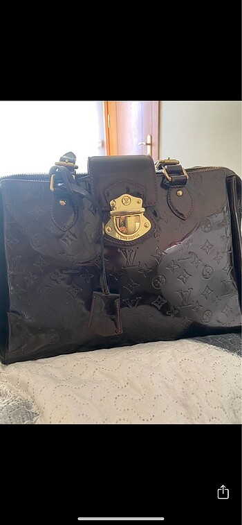 Louis Vuitton marka canta