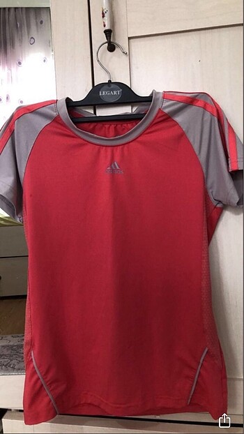 Adidas Orijinal Adidas spor üstü