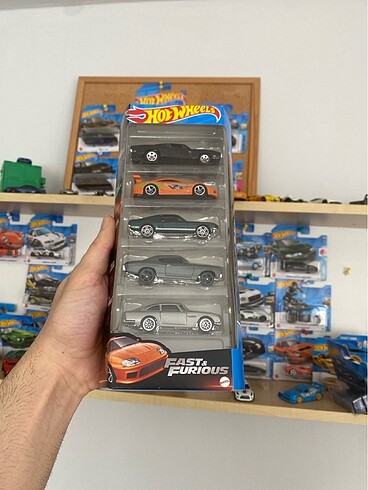  Beden Fast and Furious 5?li set HotWheels
