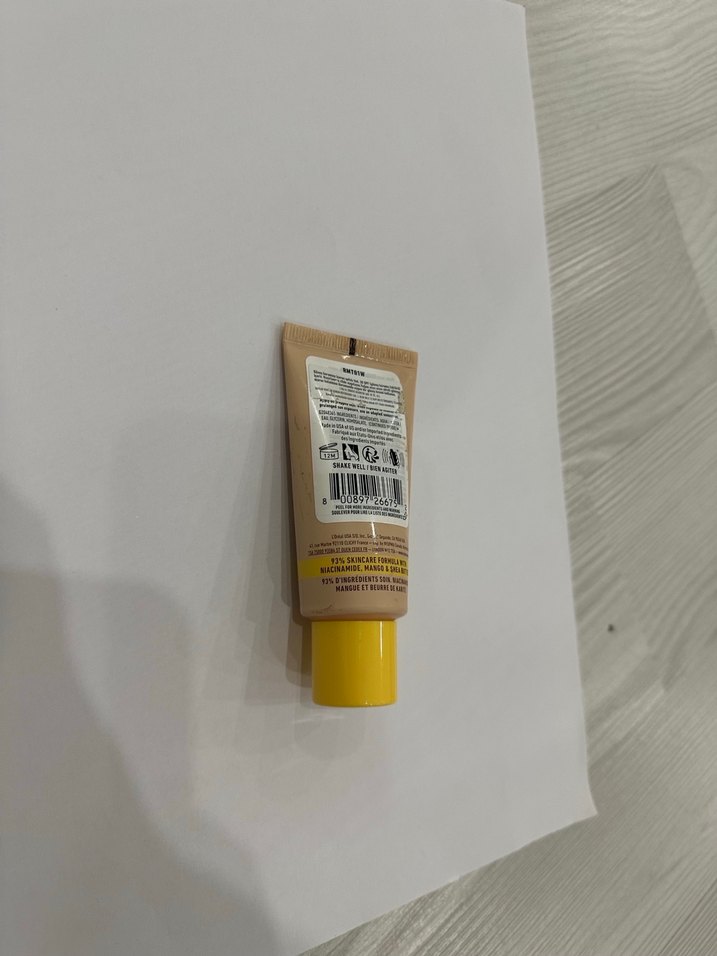 NYX Sarı Parlak Fondöten - Görsel 3