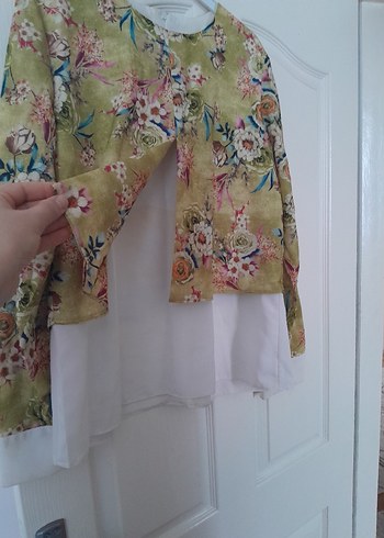 Çiçek Desenli Uzun Kollu  Bluz - Görsel 2