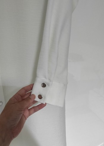 Düğmeli Beyaz Uzun Kadın Tunik - Görsel 5