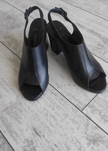 Siyah Tokalı Kadın Topuklu Ayakkabı - Görsel 7