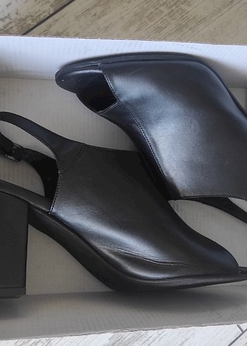 Siyah Tokalı Kadın Topuklu Ayakkabı - Görsel 8