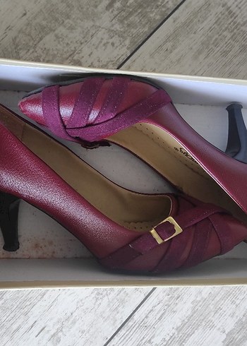 Bordo Süet Tokalı Dolgu Topuk Kadın Ayakkabı - Görsel 8