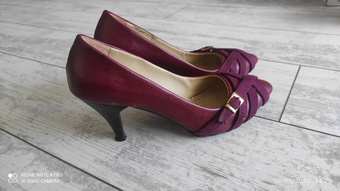 Bordo Süet Tokalı Dolgu Topuk Kadın Ayakkabı - Görsel 2