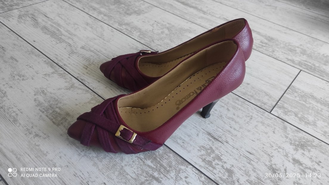 Bordo Süet Tokalı Dolgu Topuk Kadın Ayakkabı - Görsel 5