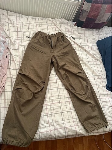 Bershka paraşüt pantolon