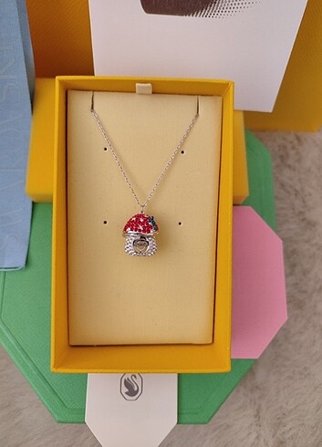 Swarovski Alice in Wonderland Kolye