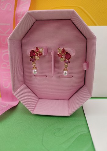 swarovski Swarovski İdyllia Nar çiçeği Küpe