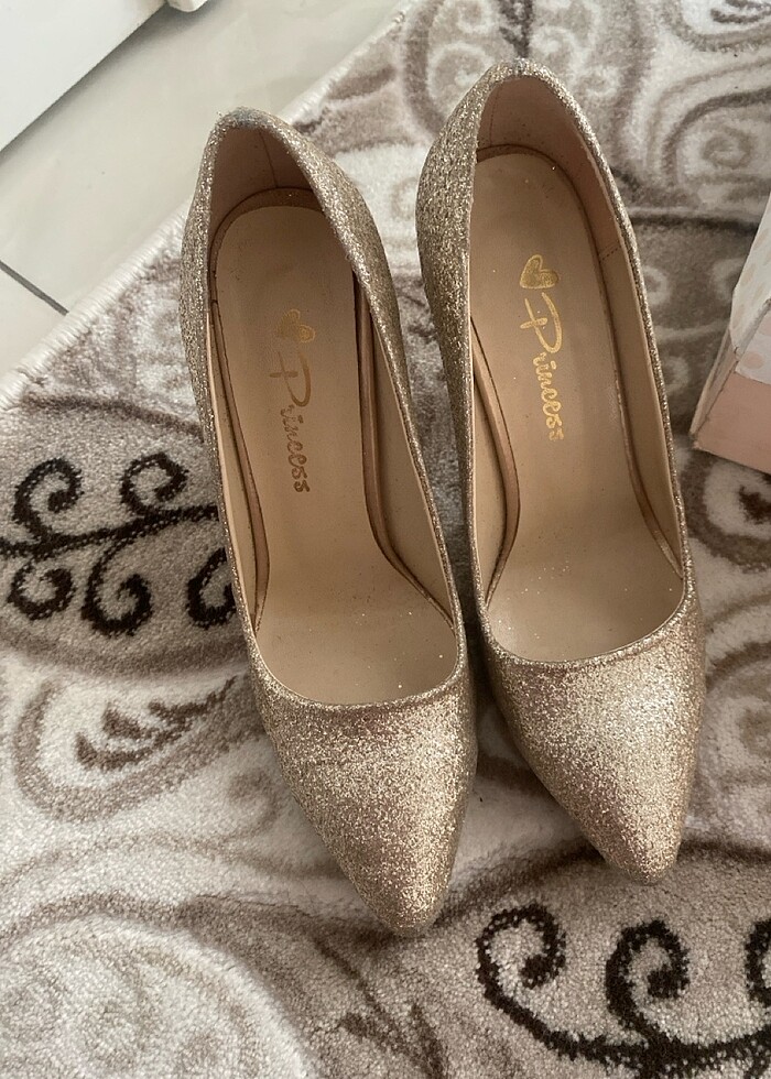 Gold topuklu ayakkabı - Görsel 5