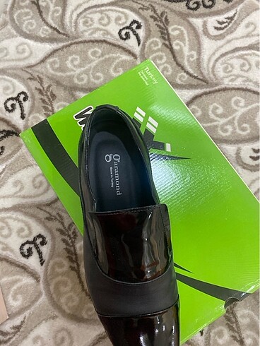 Siyah kundura - Görsel 2