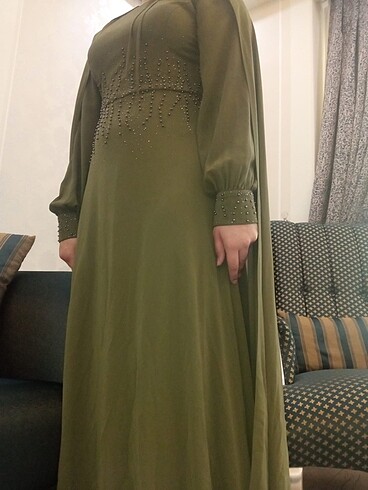 Yeşil pelerinli abiye - Görsel 3