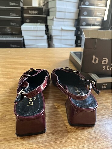 37 Beden bordo Renk Bordo çapraz bantlı topuklu ayakkabı (81)