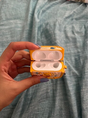 3.nesil AirPods kutusu