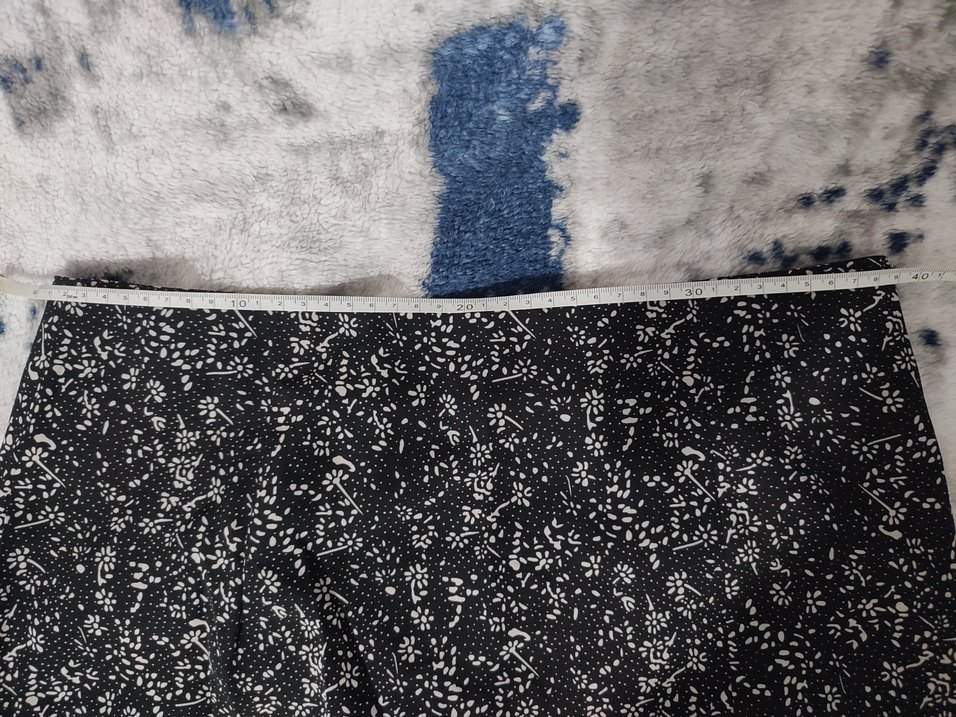 Siyah Bağlama Desenli Mini Etek - Görsel 3