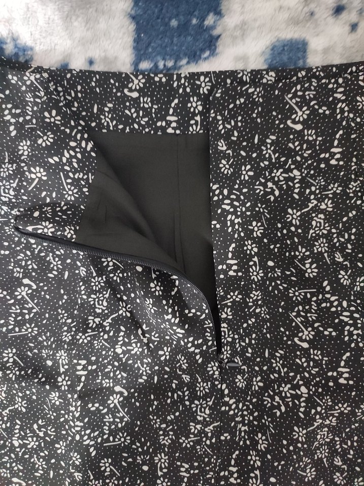 Siyah Bağlama Desenli Mini Etek - Görsel 4