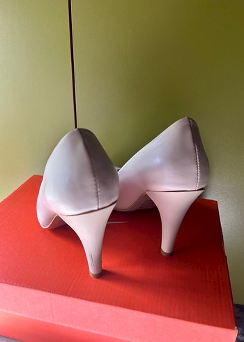 Diğer Beyaz Stiletto Topuklu Kadın Ayakkabı