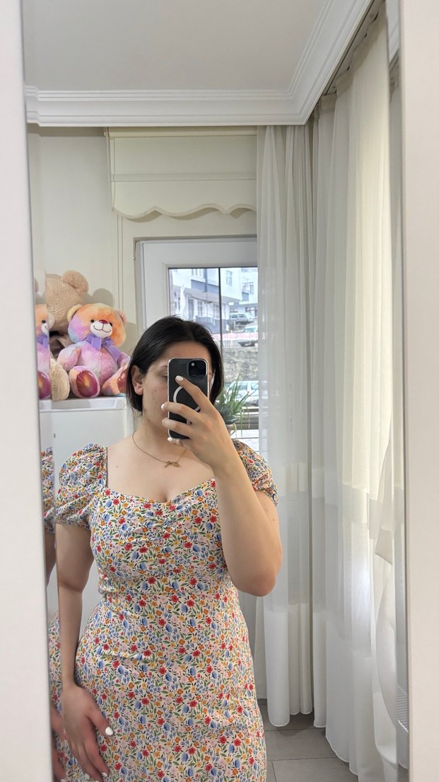 Çiçekli elbise midi boy - Görsel 2