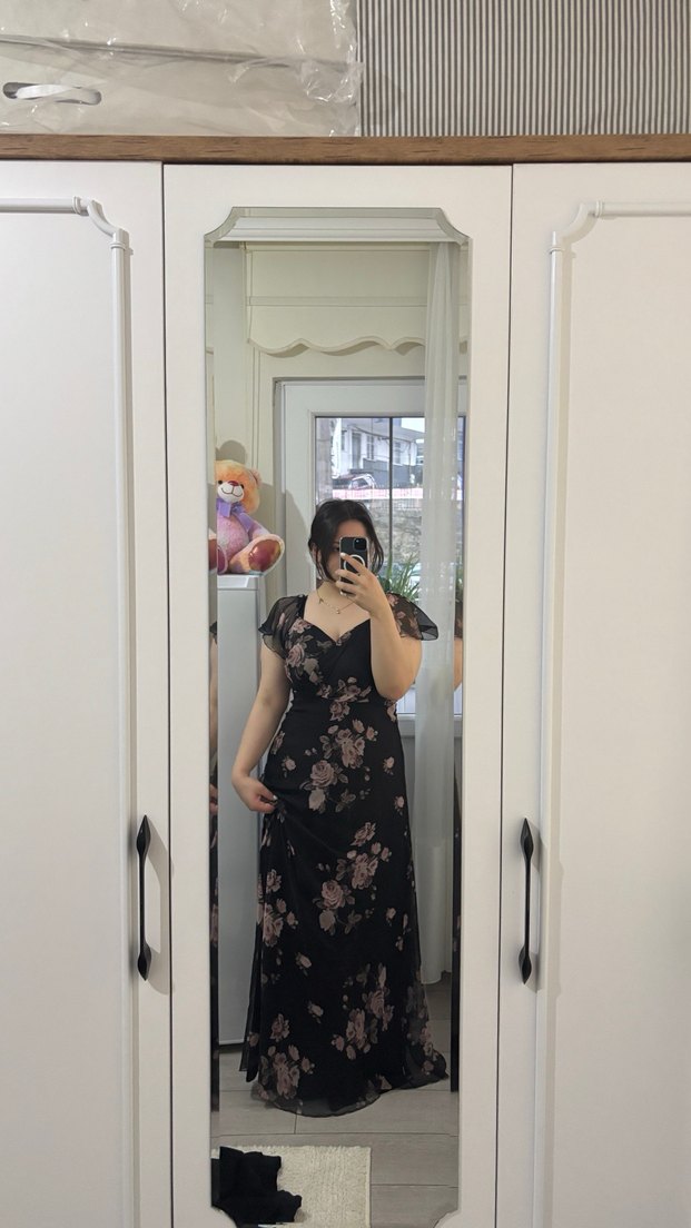 Siyah Çiçekli Straplez uzun boy Elbise - Görsel 4