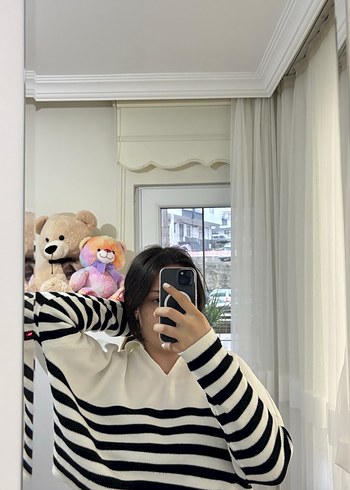 Çizgili Beyaz Triko Kadın Kazak - Görsel 2