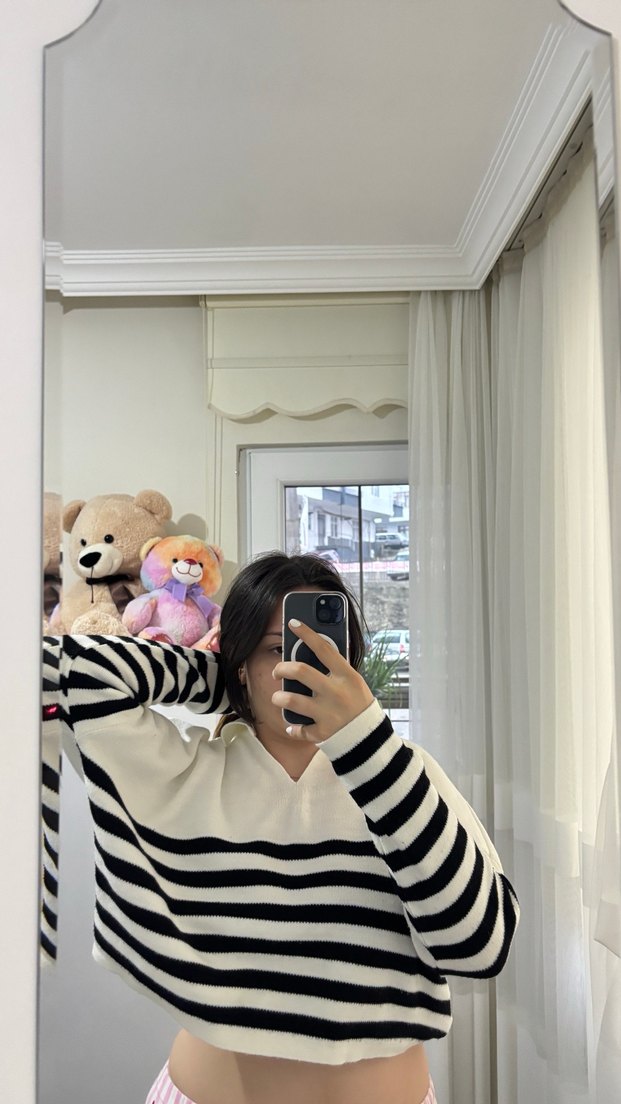 Çizgili Beyaz Triko Kadın Kazak - Görsel 2