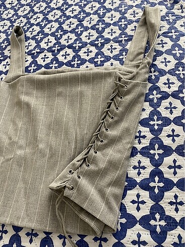 42 Beden sagaza crop bluz