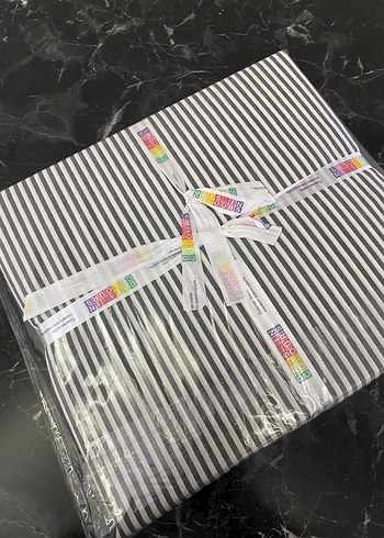 Siyah Çizgili Beyaz Nevresim ve Çarşaf Takımı - Görsel 4