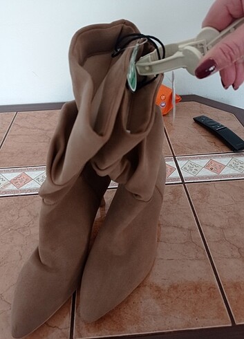 Kadın çizme