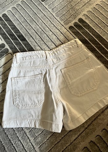 Beyaz Mini Kot Şort - Görsel 2