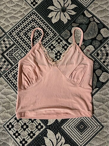 Askılı pembe crop