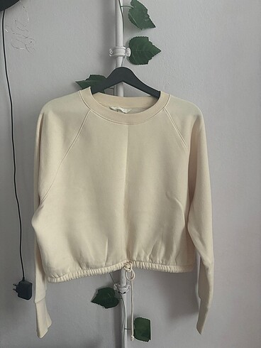 CROP SWEATSHIRT