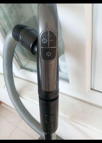 Beden Renk Samsung Toz Torbasız Elektrikli Süpürge
