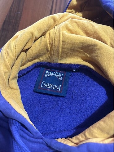 Diğer lakers sweat