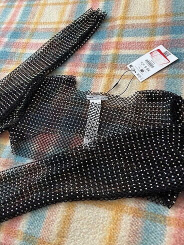 BERSHKA taşlı file crop
