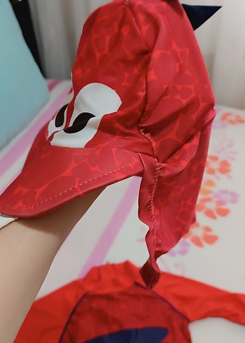 TU MARKA UV KORUMALI ERKEK ÇOCUK MAYO VE ŞAPKA - Görsel 4