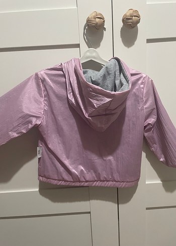 Kız Çocuk Parlak Pembe Kapüşonlu Fermuarlı Ceket - Görsel 2