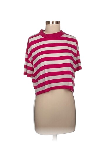 Trendyol & Milla T-shirt %70 İndirimli.