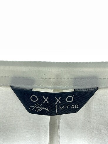 m Beden beyaz Renk oxxo Gömlek %70 İndirimli.