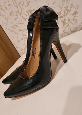 Klasik Siyah Rugan Tokalı Stiletto - Görsel 3