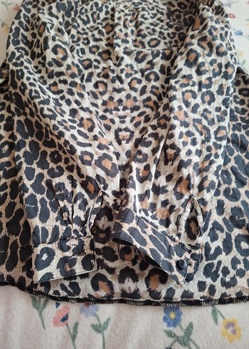 Leopar Desenli Kadın Uzun Kollu Gömlek - Görsel 3