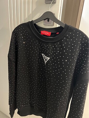 Taşlı guess swaet