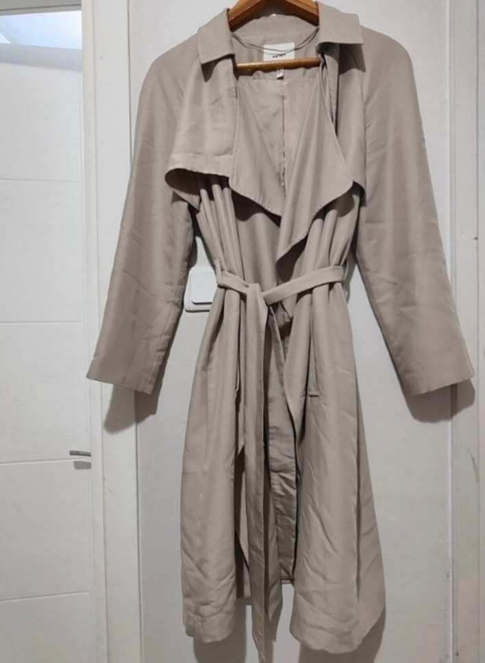 Bej Kadın Uzun Kemerli Trençkot - Görsel 2