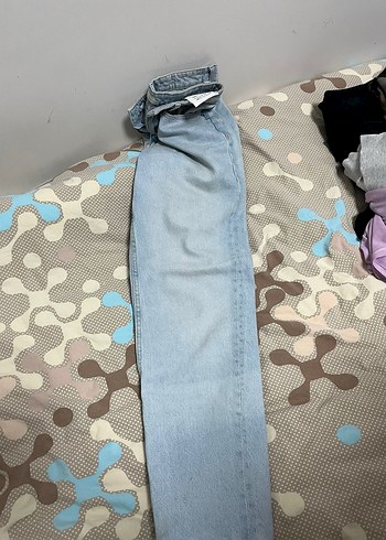 Bershka Düğmeli Mom Jean - Görsel 4