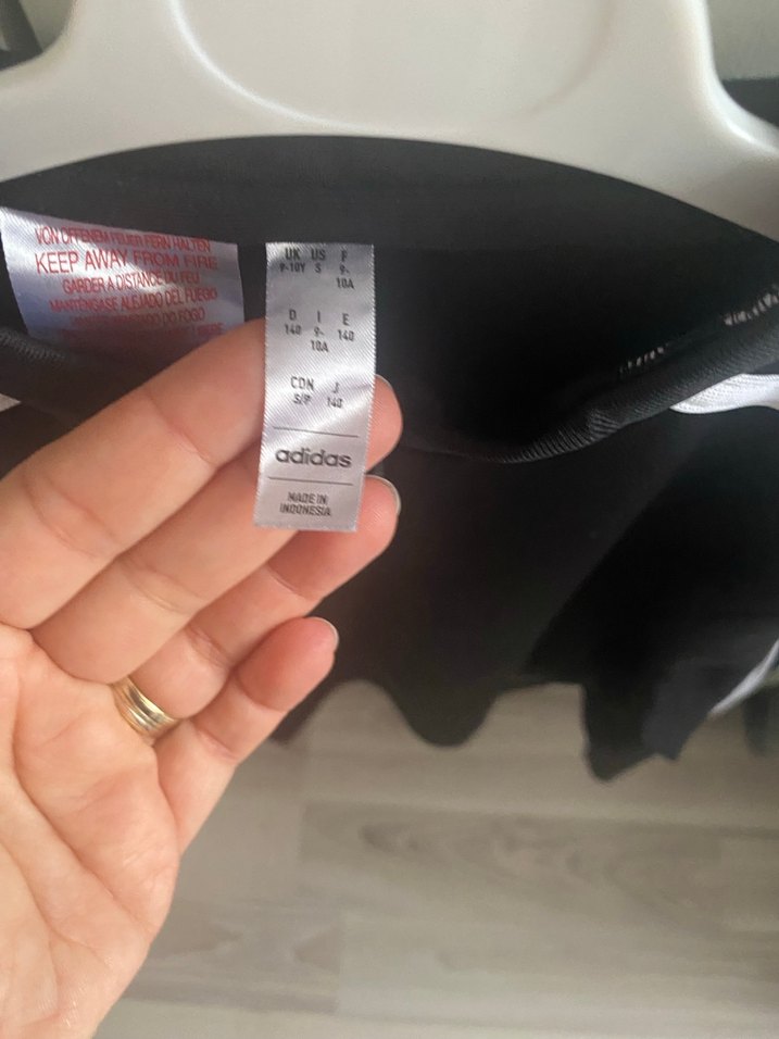 Erkek Çocuk Adidas Siyah Fermuarlı Sweatshirt - Görsel 5