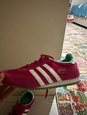 Orijinal Adidas spor ayakkabı
