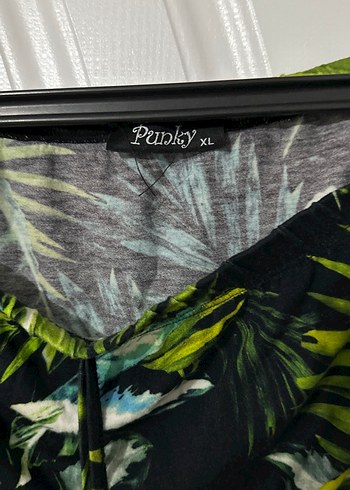 Yeşil Desenli Mini Straplez Tulum - Görsel 4