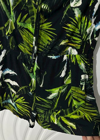 Yeşil Desenli Mini Straplez Tulum - Görsel 2