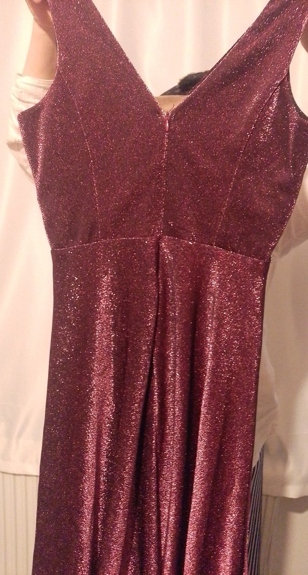 Bordo V Yakalı Uzun Parlak Abiye Elbise - Görsel 4